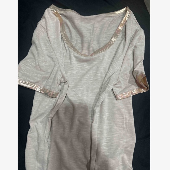 Solid Heathered Oversized Short Sleeve Top - Picture 6 of 10